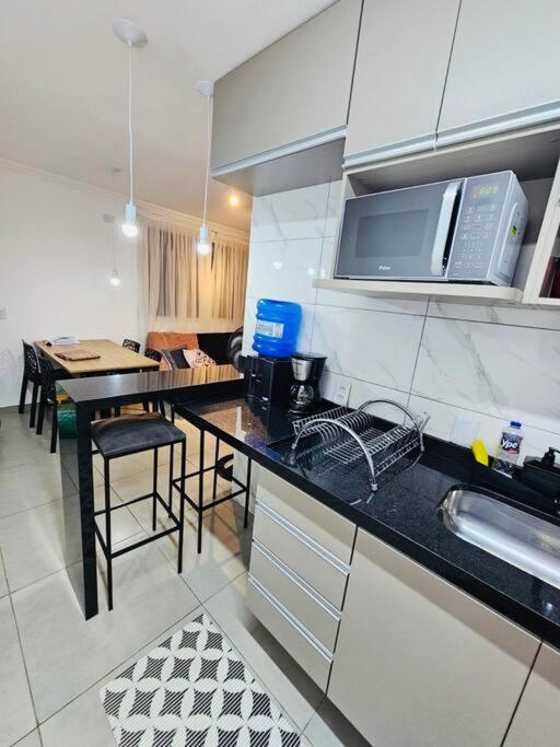02 Com Excelente Acomodacao Apartamento